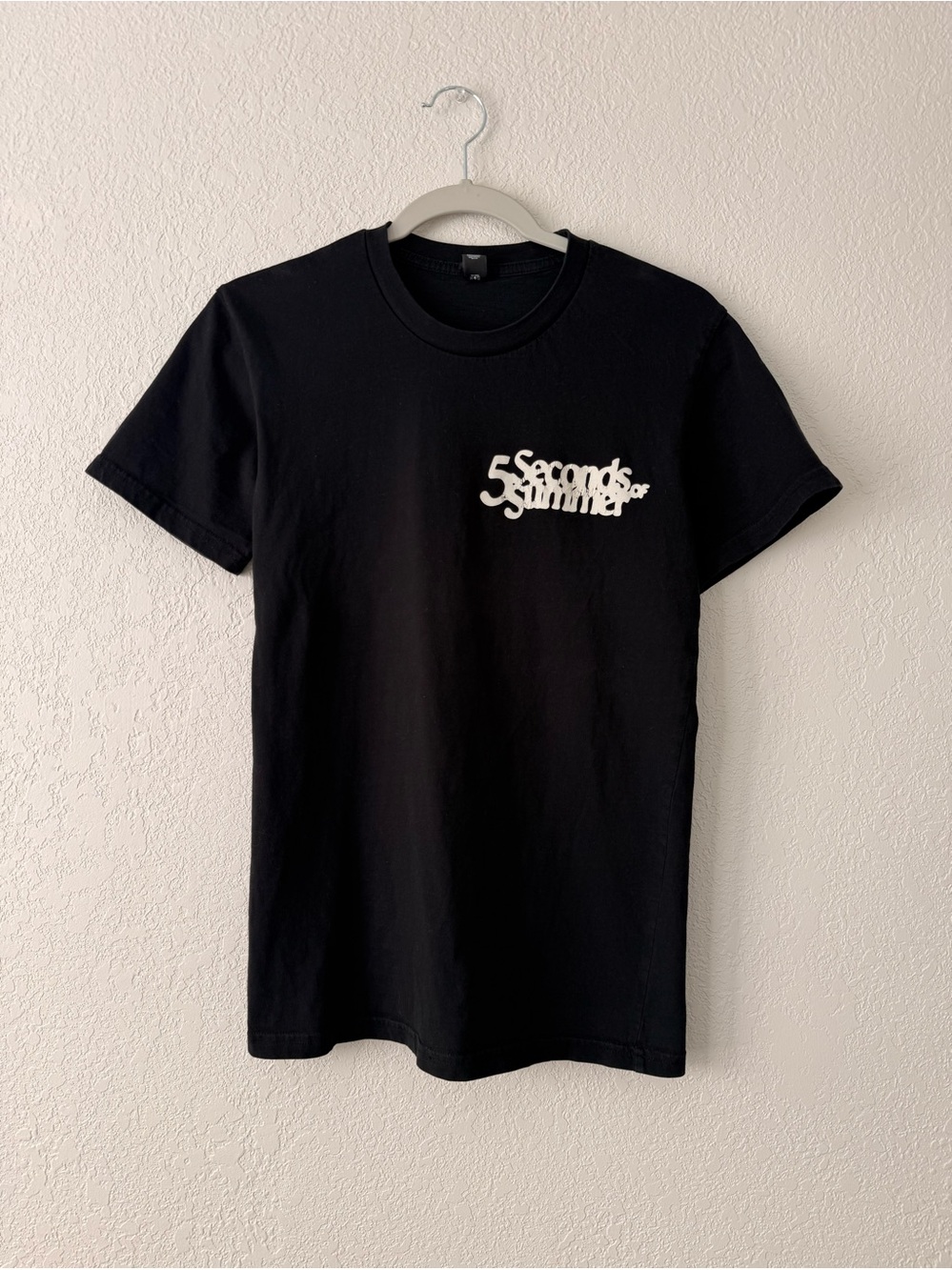 5 Seconds of Summer official tour tshirt with dates